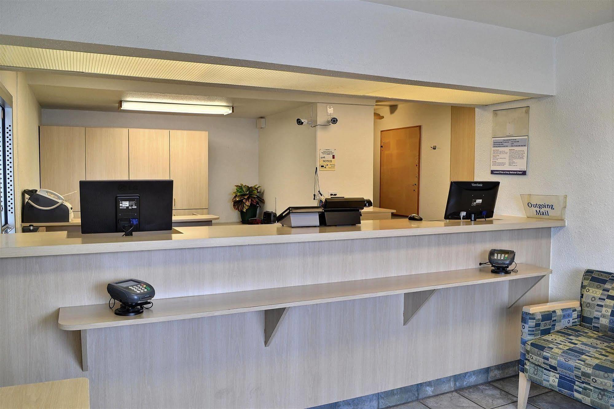 Motel 6-Billings, Mt - South Zewnętrze zdjęcie
