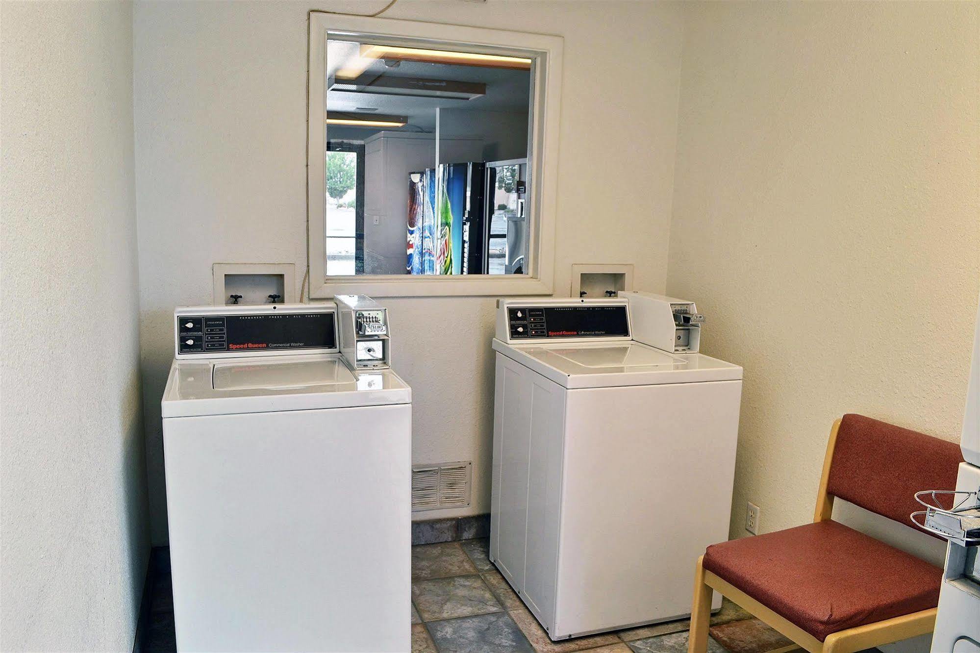 Motel 6-Billings, Mt - South Zewnętrze zdjęcie